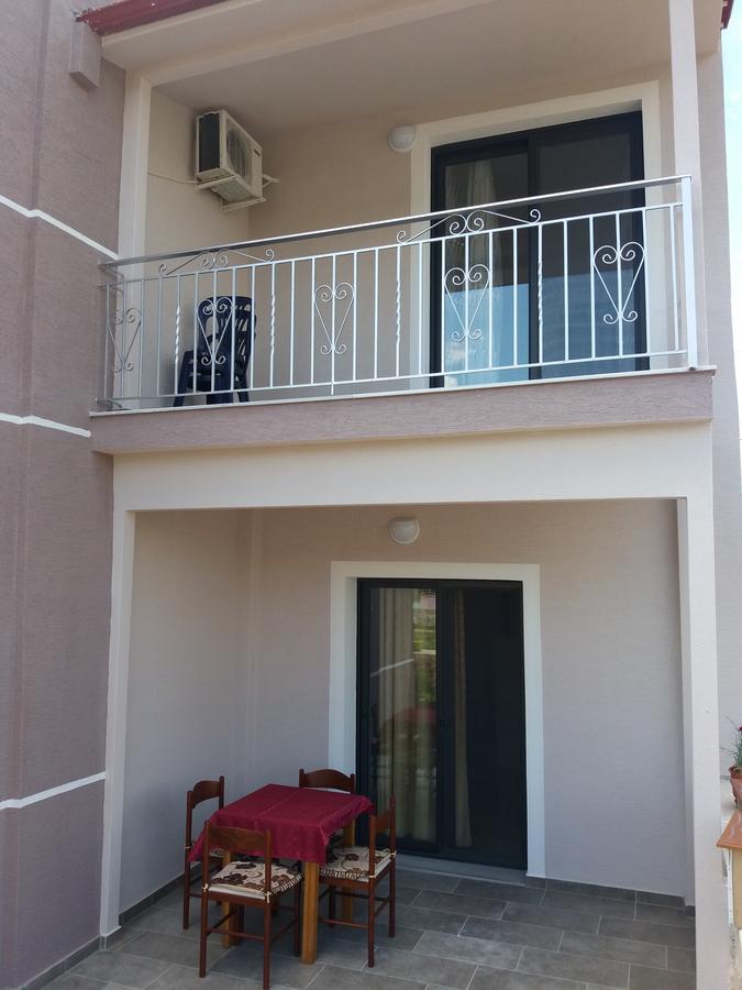 Apartments Villa Dovinefa クサミル エクステリア 写真