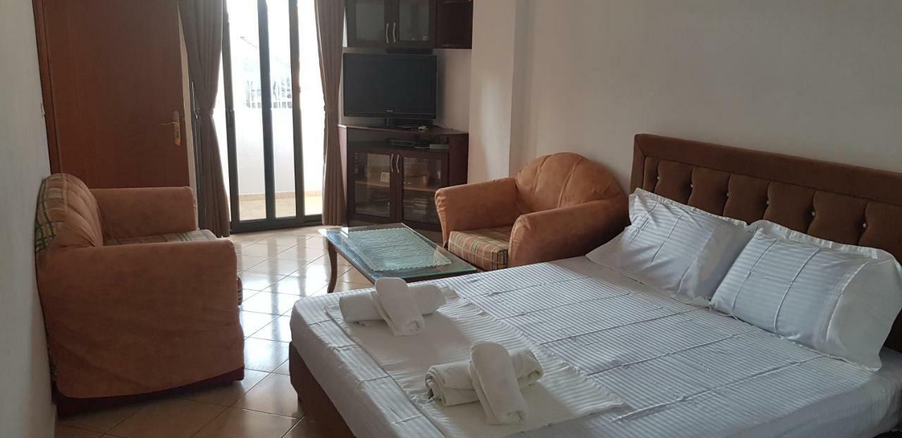 Apartments Villa Dovinefa クサミル エクステリア 写真